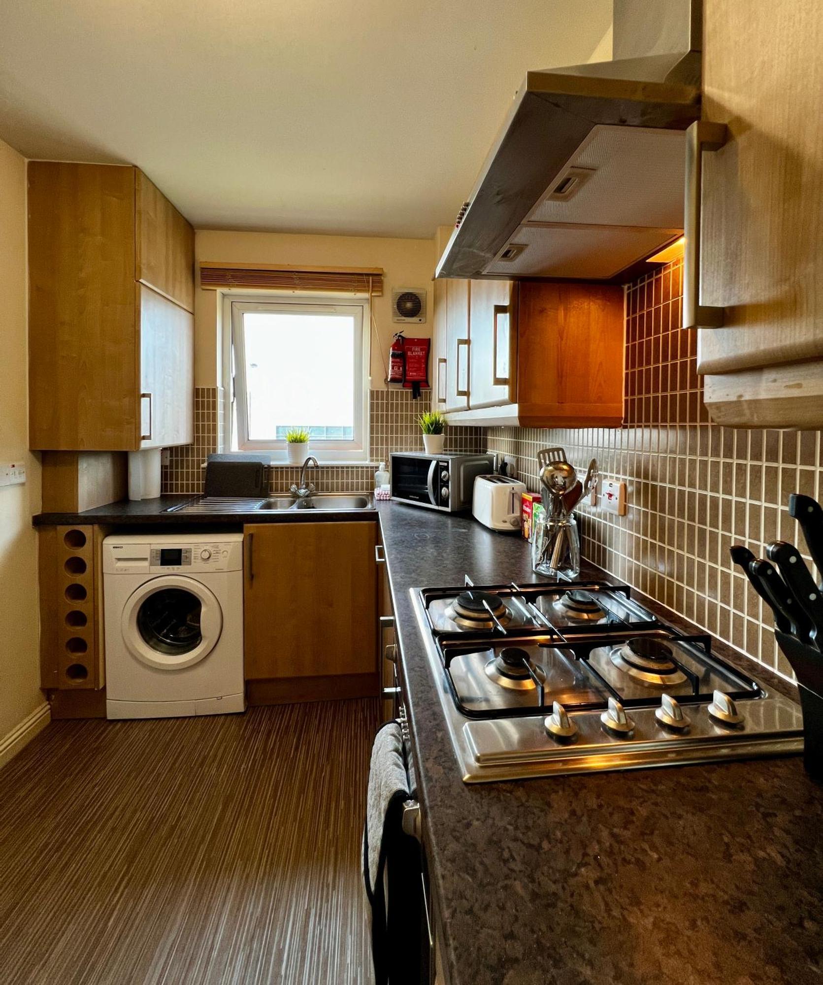 Stylish Modern Flat With Juliet Balcony & Parking Apartment Glasgow Exterior foto