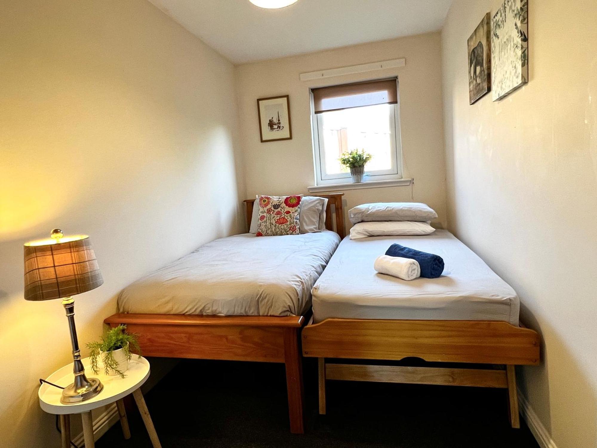 Stylish Modern Flat With Juliet Balcony & Parking Apartment Glasgow Exterior foto